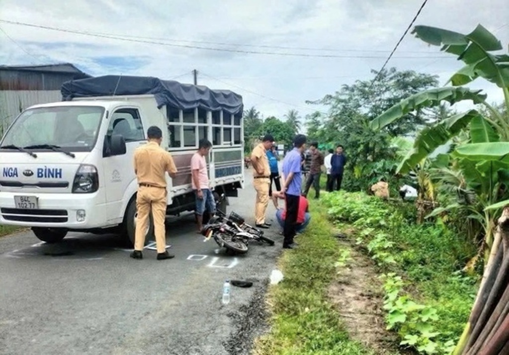 Bệnh viện thông tin tình hình sức khỏe tài xế trong vụ nổ súng ở Vĩnh Long- Ảnh 1.