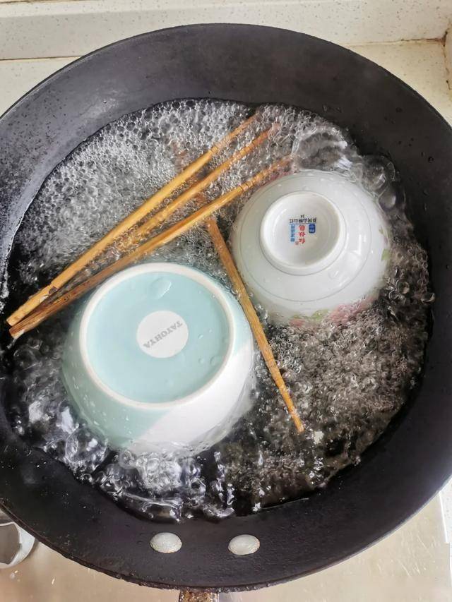 6 thói quen tưởng bình thường nhưng khiến bát đĩa càng rửa càng bẩn, cả nhà ăn "độc tố" mỗi ngày sớm muộn cũng ung thư- Ảnh 9.