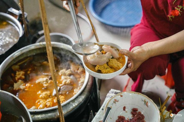 Không phải phở, bánh mì, món ăn 30.000 đồng/bát này mới là hương vị Việt lọt top ngon nhất thế giới- Ảnh 2.