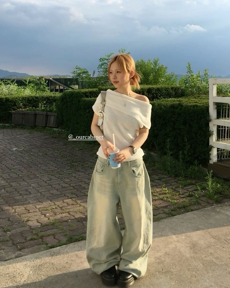 2025 ai cũng có một chiếc barrel jeans trong tủ!- Ảnh 17. 2025 ai cũng có một chiếc barrel jeans trong tủ!- Ảnh 17.