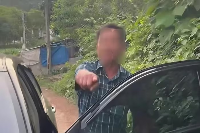 Vụ cô gái bị hành hung ở Bắc Giang: Người đánh là cán bộ xã- Ảnh 1.