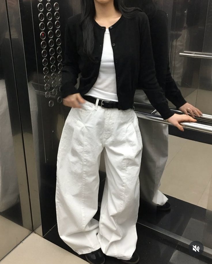 2025 ai cũng có một chiếc barrel jeans trong tủ!- Ảnh 7. 2025 ai cũng có một chiếc barrel jeans trong tủ!- Ảnh 7.