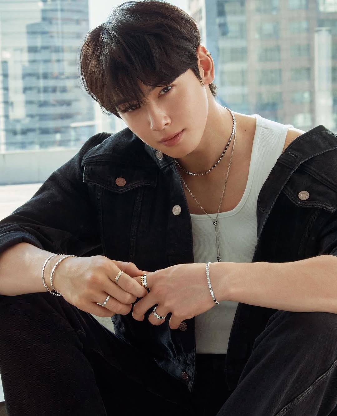 Mỹ nam đẹp nhất Kpop bị chê bai năng lực kém cỏi, sử dụng đặc quyền để tham gia ban nhạc quân đội- Ảnh 4.
