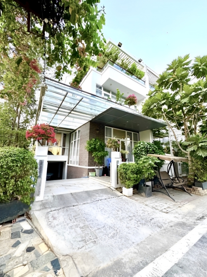 Nữ NSND là Phó chủ tịch Hội sân khấu, sở hữu biệt thự mặt tiền 3 tầng ở Quận 7, 54 tuổi đẹp như mới 30- Ảnh 3.