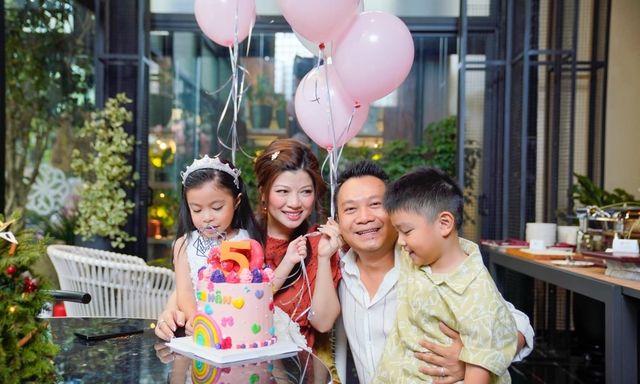 Diễn viên 