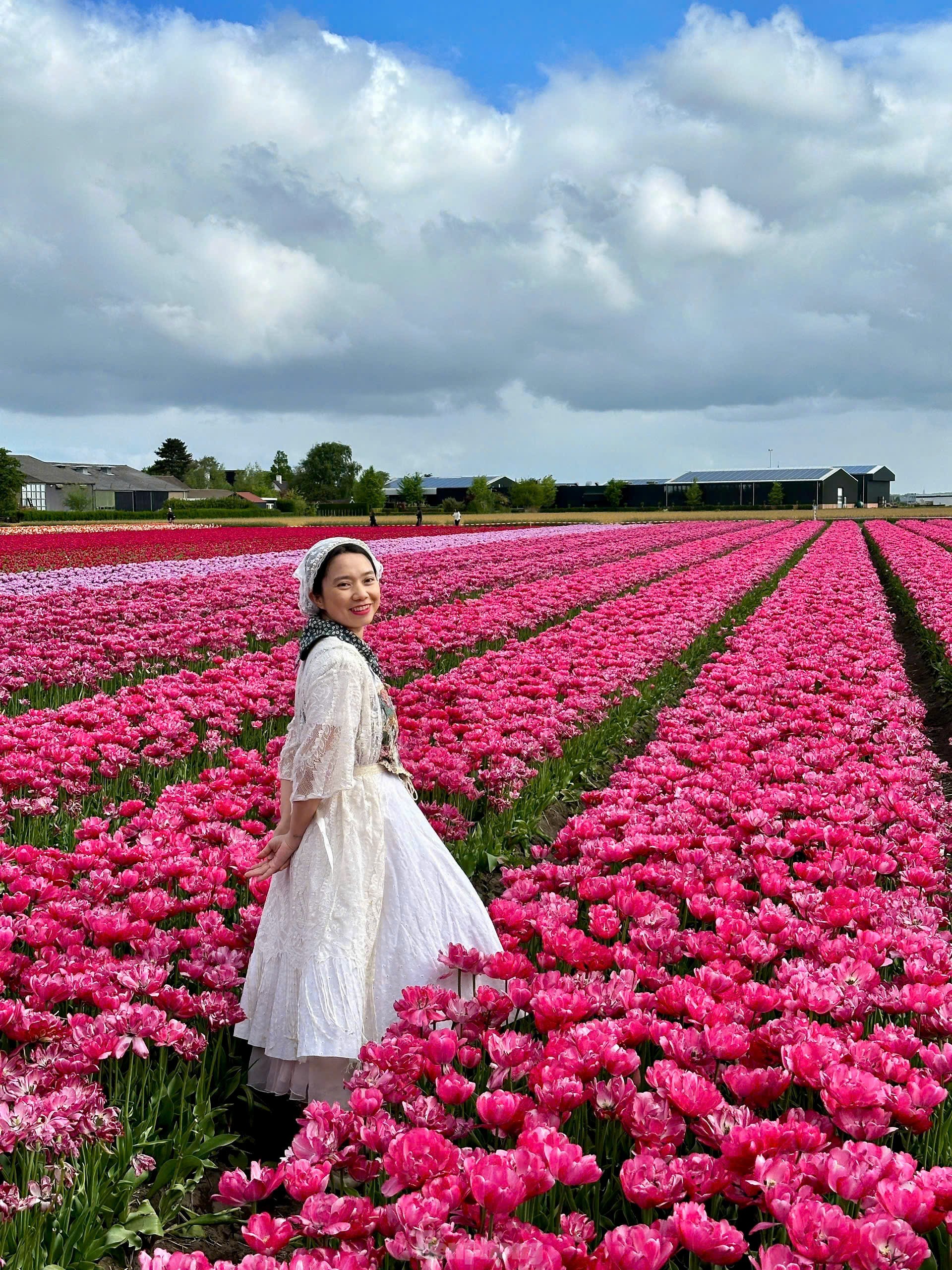 Người Việt lạc lối giữa cánh đồng hoa tulip như cổ tích ở Hà Lan- Ảnh 14.