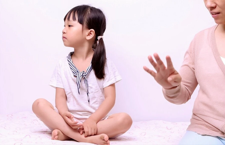 6 lý do khiến trẻ không vâng lời