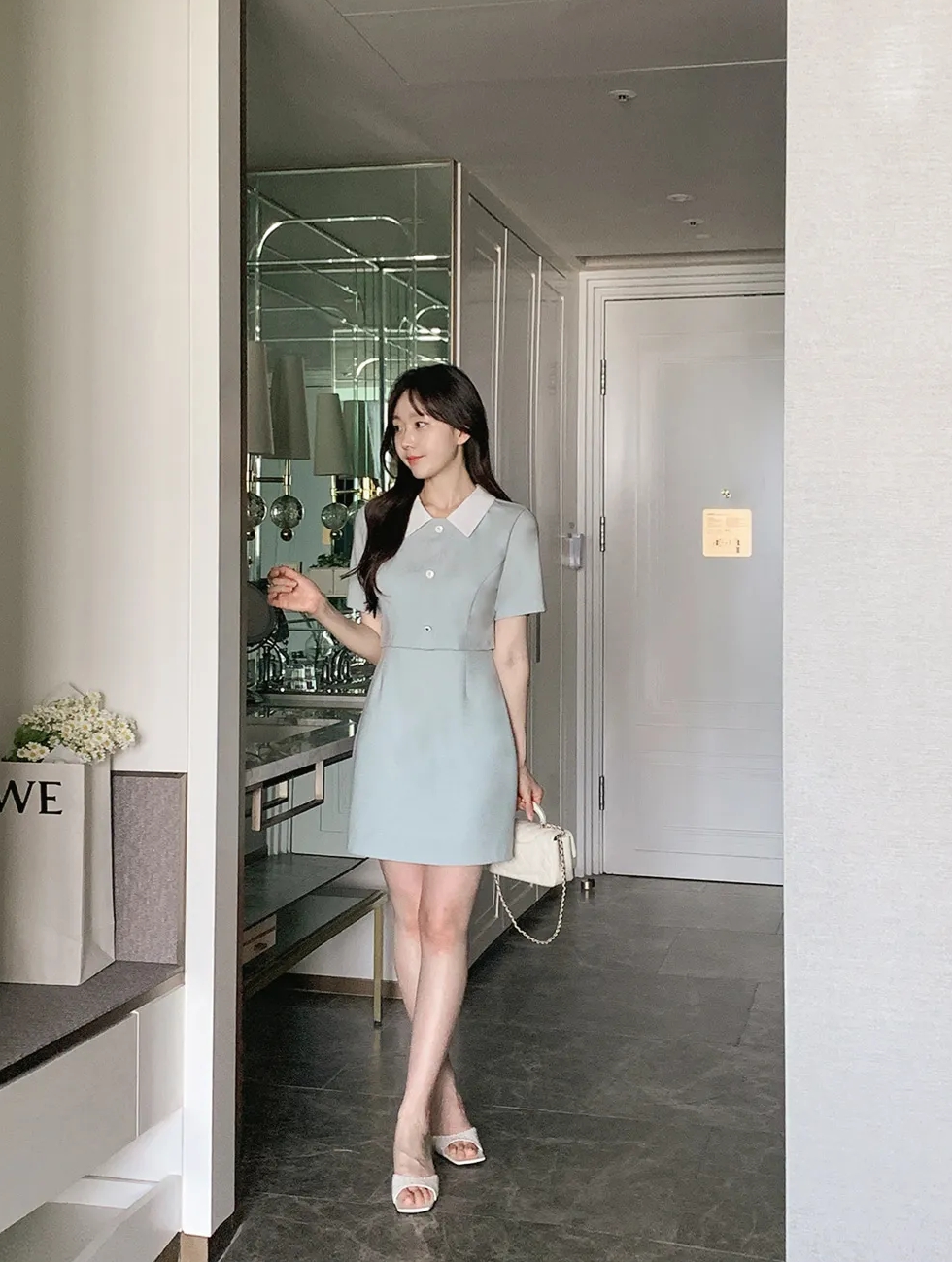 Các mẫu giày phối với váy ngắn mùa hè giúp chân dài hơn- Ảnh 1. Các mẫu giày phối với váy ngắn mùa hè giúp chân dài hơn- Ảnh 1.