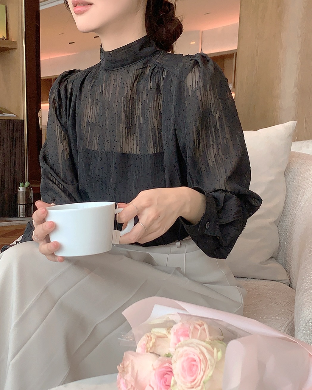 5 món đồ công sở nhận nhiều ý kiến trái chiều: Người khen ưng mắt, người chê kém duyên- Ảnh 3. 5 món đồ công sở nhận nhiều ý kiến trái chiều: Người khen ưng mắt, người chê kém duyên- Ảnh 3.
