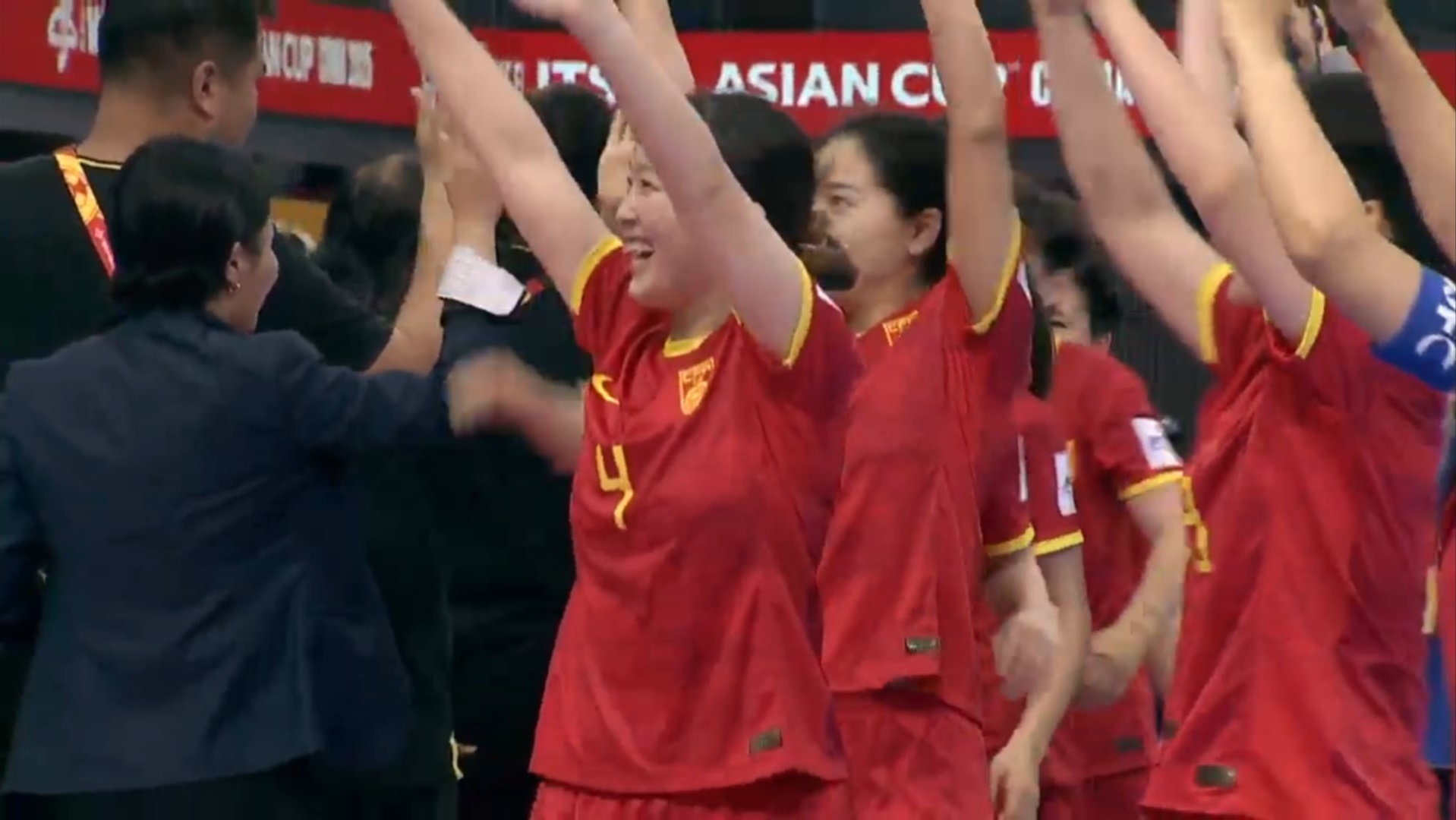 Tuyển Indonesia thảm bại, tan mộng World Cup sau trận đấu khó tin với Trung Quốc- Ảnh 2.