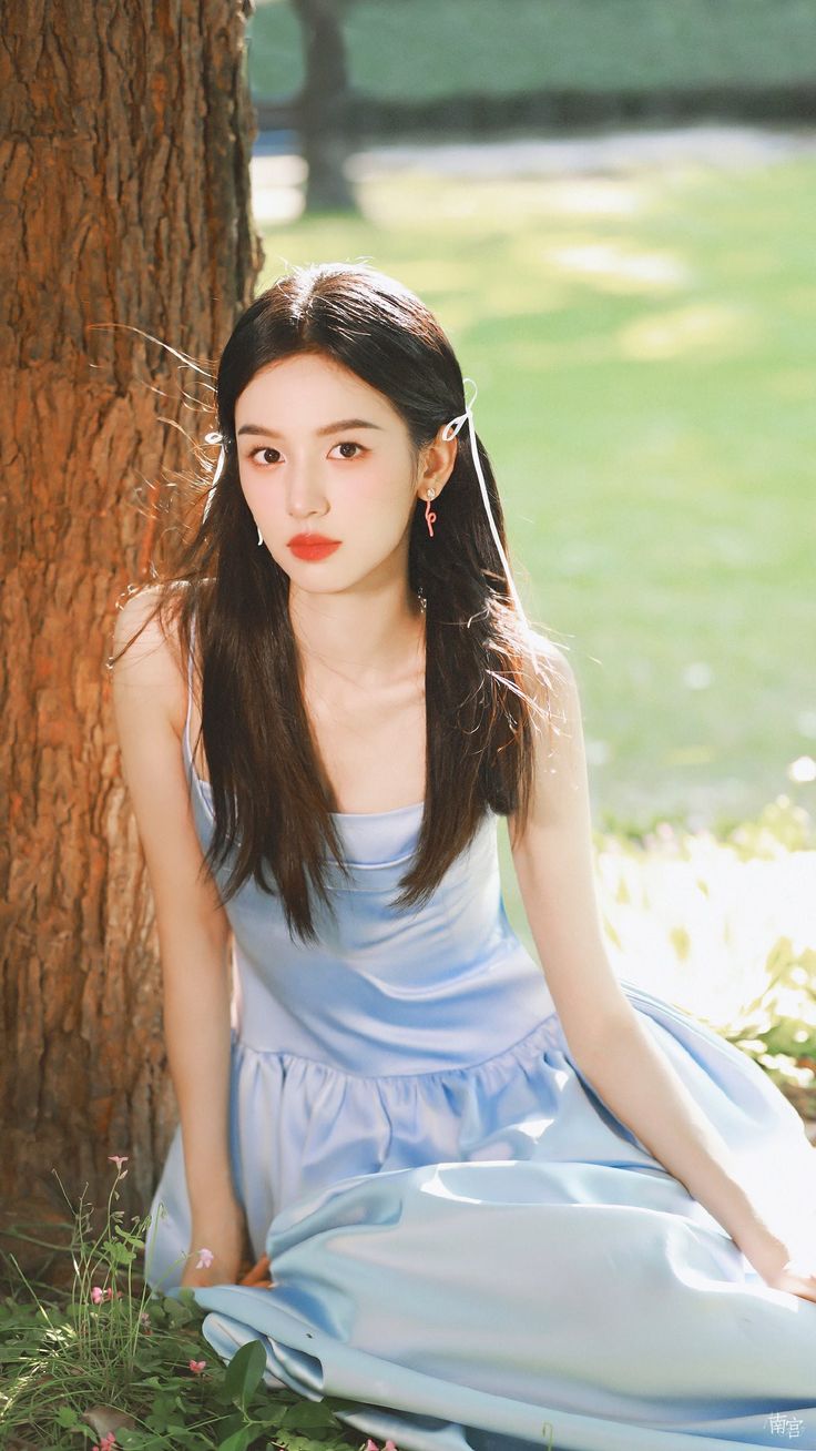 Mỹ nhân được mệnh danh "đẹp chấn động thế gian" cùng với Lưu Diệc Phi, ảnh chụp vội cũng xinh phát sáng- Ảnh 14.