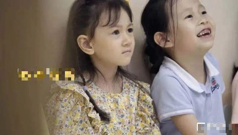 Lên truyền hình cùng mẹ nhưng đứa trẻ 5 tuổi luôn miệng nói 