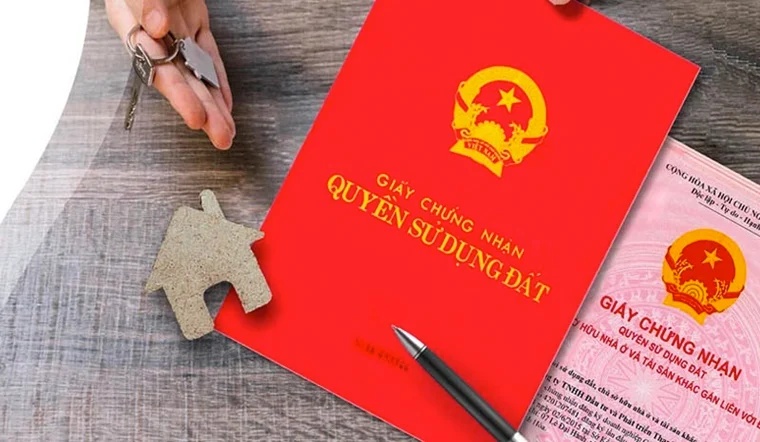 Làm sổ đỏ ngay trong năm 2025 sẽ được hưởng lợi lớn, người dân nên khẩn trương hoàn thiện, có thể tiết kiệm hàng trăm triệu đồng- Ảnh 1.