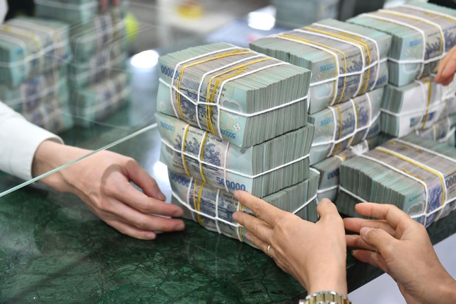 Thấy gì từ lãi suất vay mua nhà thấp chưa từng có?- Ảnh 1.