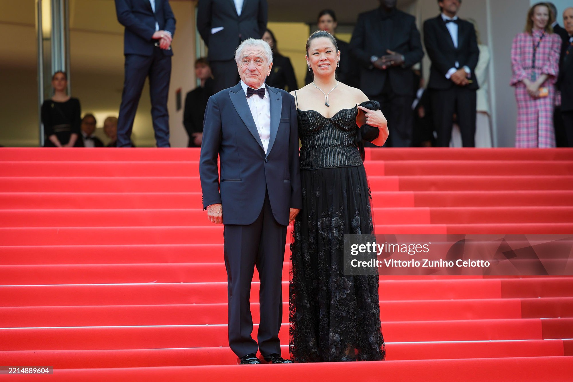 Thảm đỏ khai mạc LHP Cannes 2025: Heidi Klum xứng danh 