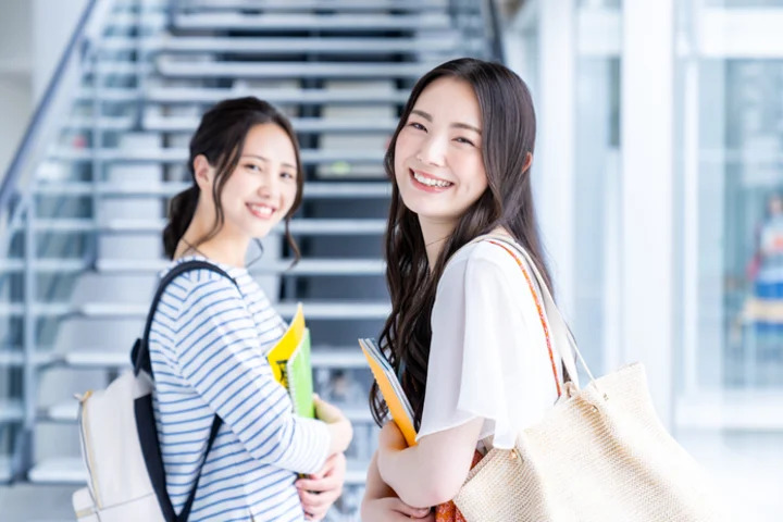 Chị khóa trên đỗ trường top đầu cả nước nói nhỏ với tôi: Muốn là sinh viên đỉnh đừng tiếc rẻ 3 món đầu tư này, cực nhưng rất đáng!- Ảnh 1.