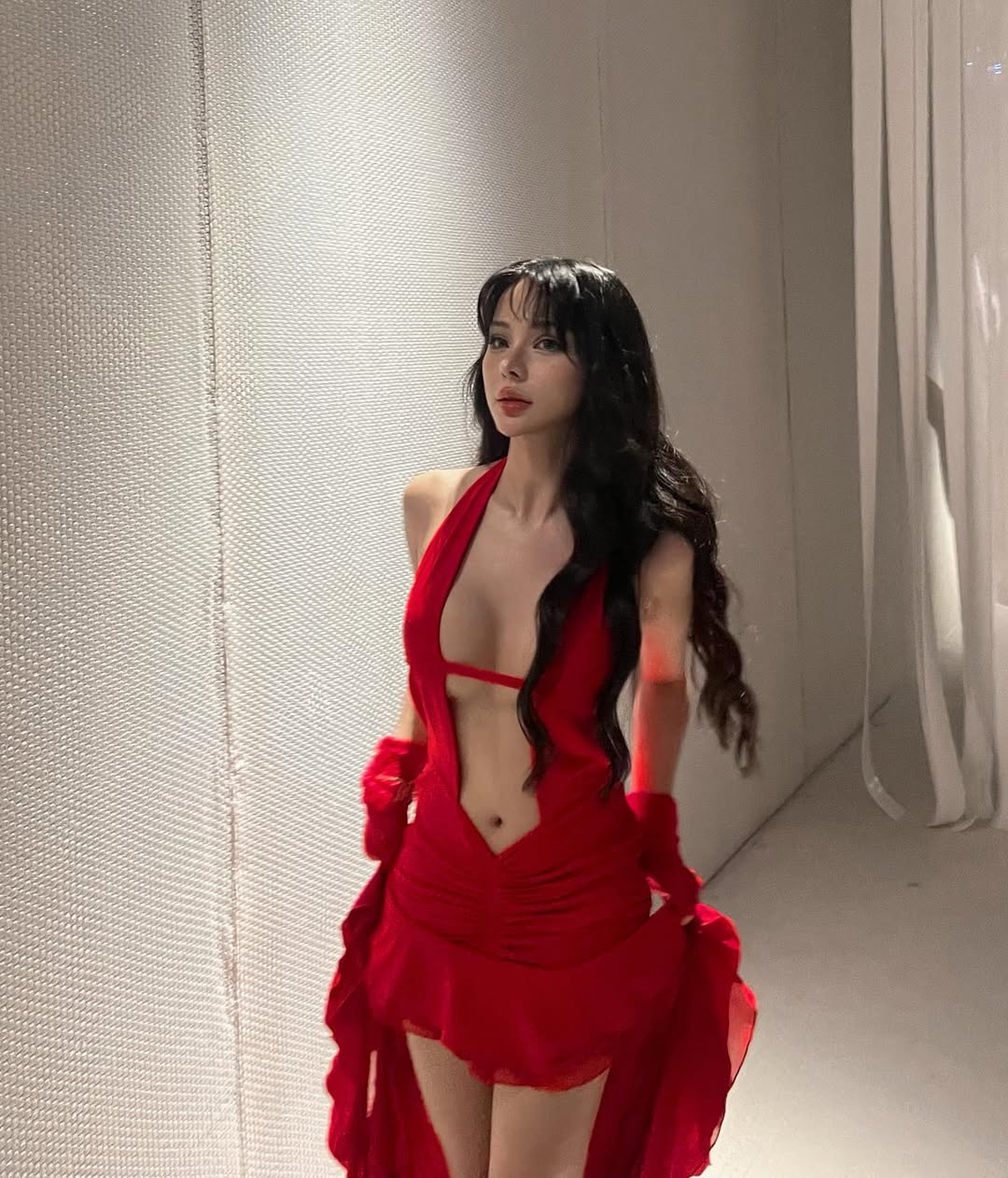 Mối quan hệ gần 4 năm của Wren Evans và hot girl vừa thừa nhận bị Mối quan hệ gần 4 năm của Wren Evans và hot girl vừa thừa nhận bị