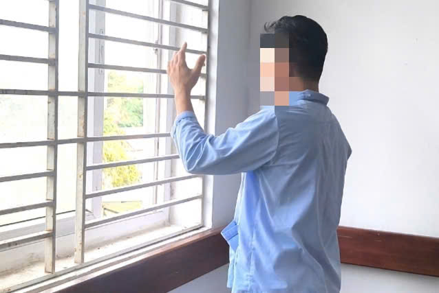 Cứu sống người đàn ông liệt nửa người do tai nạn xe máy đập đầu vào đuôi xe tải- Ảnh 3.
