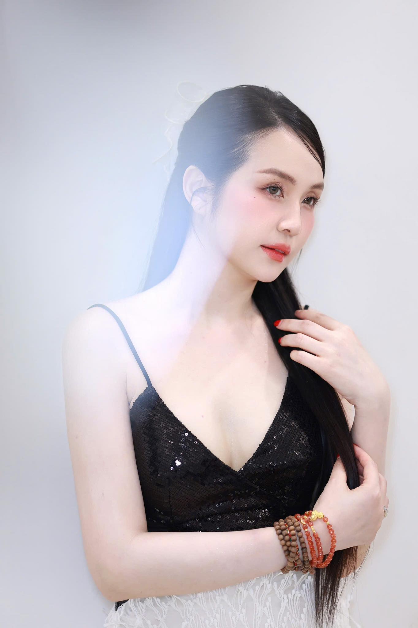 Hội chị em tên “Baby” trong Vbiz: Người được chồng tặng biệt thự 80 tỷ, người được chuyển khoản 24 tỷ chỉ vì… buồn- Ảnh 2. Hội chị em tên “Baby” trong Vbiz: Người được chồng tặng biệt thự 80 tỷ, người được chuyển khoản 24 tỷ chỉ vì… buồn- Ảnh 2.