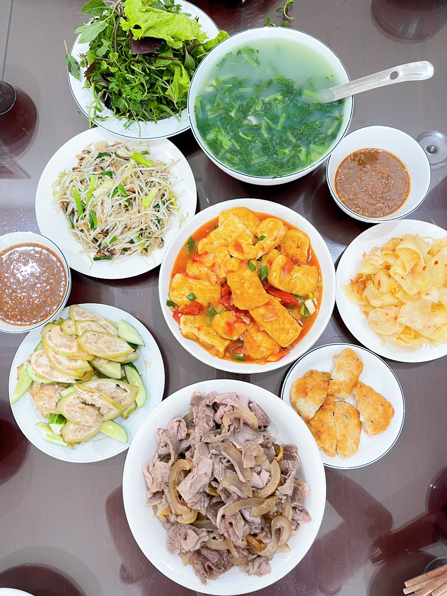 Mẹ chồng nấu cơm cữ cho con dâu ngày nào cũng thịnh soạn, hoành tráng, chị em ghen tỵ: Mẹ chồng nấu cơm cữ cho con dâu ngày nào cũng thịnh soạn, hoành tráng, chị em ghen tỵ: