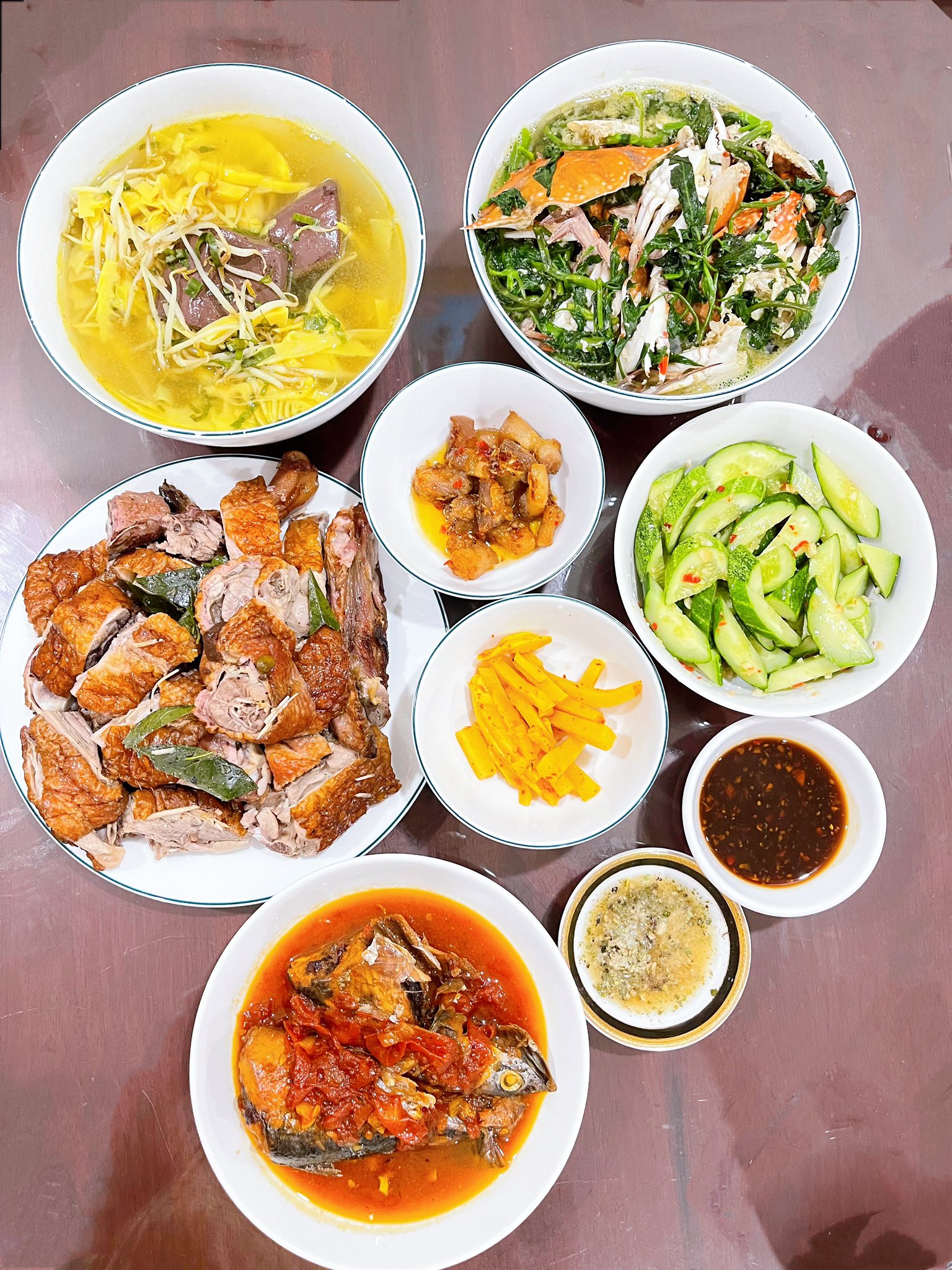 Mẹ chồng nấu cơm cữ cho con dâu ngày nào cũng thịnh soạn, hoành tráng, chị em ghen tỵ: Mẹ chồng nấu cơm cữ cho con dâu ngày nào cũng thịnh soạn, hoành tráng, chị em ghen tỵ: