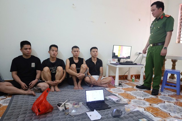 Bắt Hứa Văn Hội và 3 đồng phạm lừa đảo bằng "công nghệ" từ Campuchia- Ảnh 1. Bắt Hứa Văn Hội và 3 đồng phạm lừa đảo bằng "công nghệ" từ Campuchia- Ảnh 1.