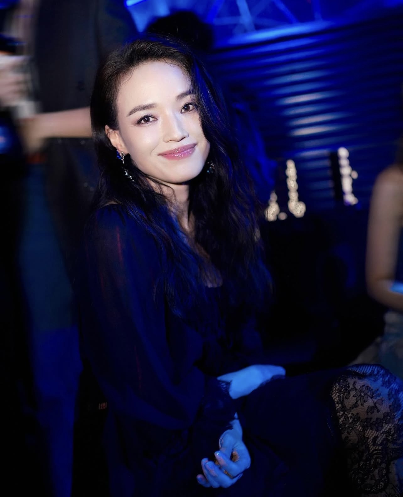 Netizen không chịu nổi nhan sắc tuổi 49 của Thư Kỳ- Ảnh 12.