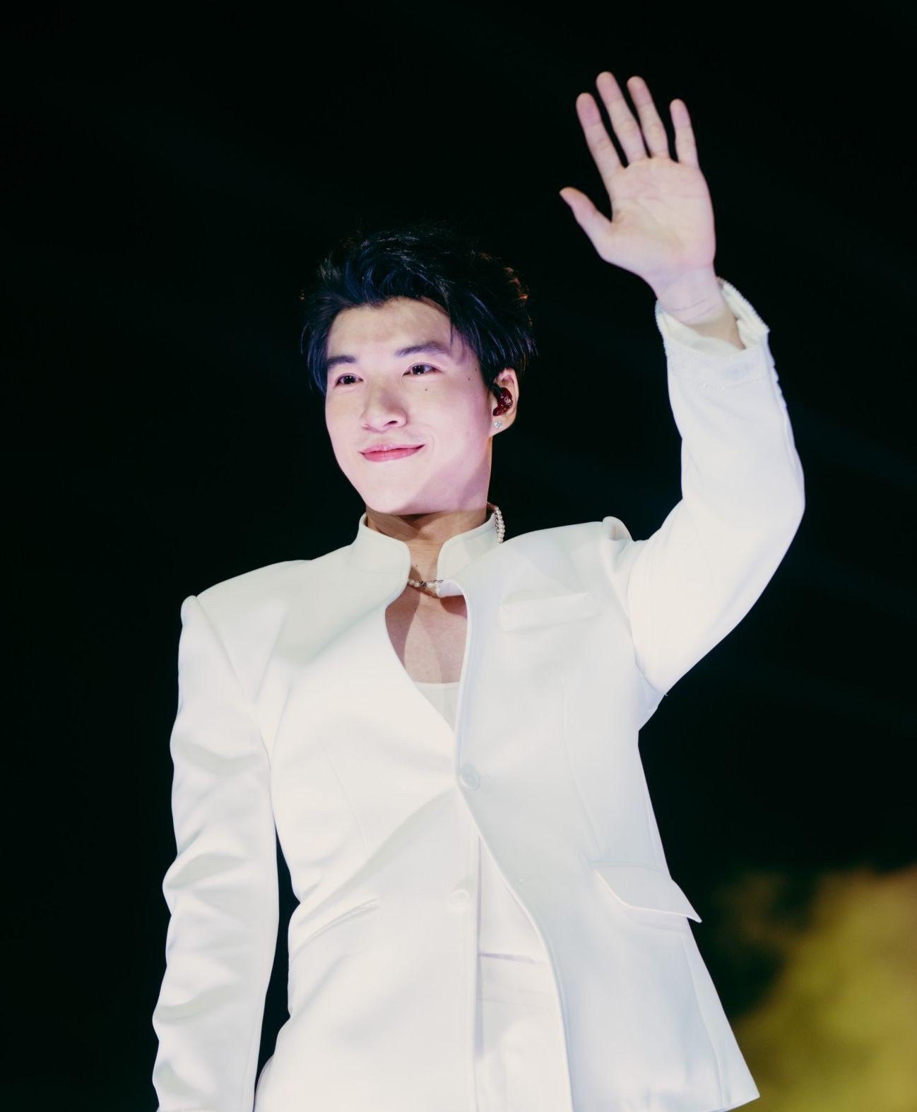 5 MV Vpop hot nhất từ đầu 2025: Hòa Minzy chiếm trọn 2 vị trí, SOOBIN - HIEUTHUHAI gây sốc- Ảnh 7.
