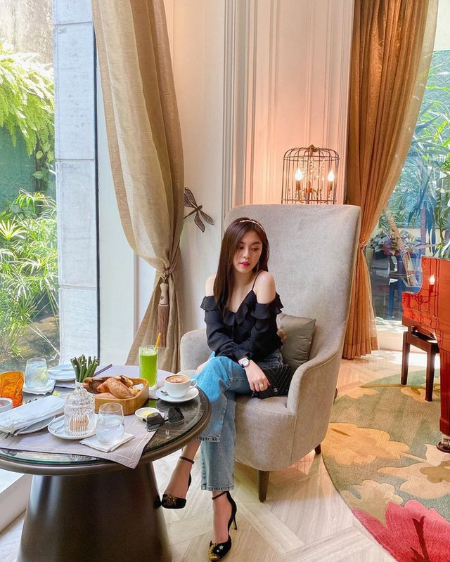 Chân dung thiếu gia và thiên kim tiểu thư đời thứ 4 của gia tộc Sơn Kim nổi tiếng- Ảnh 8.