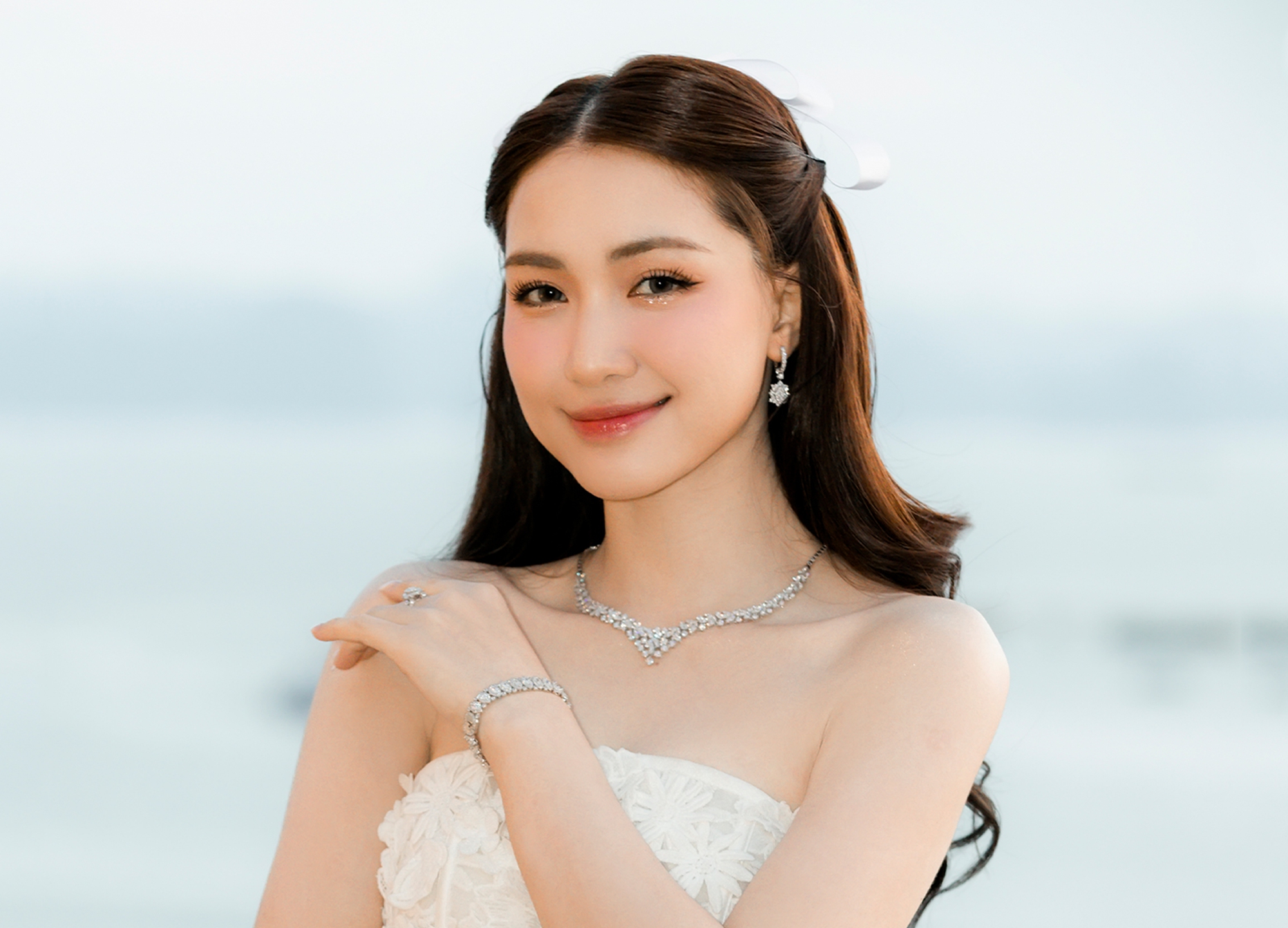 5 MV Vpop hot nhất từ đầu 2025: Hòa Minzy chiếm trọn 2 vị trí, SOOBIN - HIEUTHUHAI gây sốc- Ảnh 4.