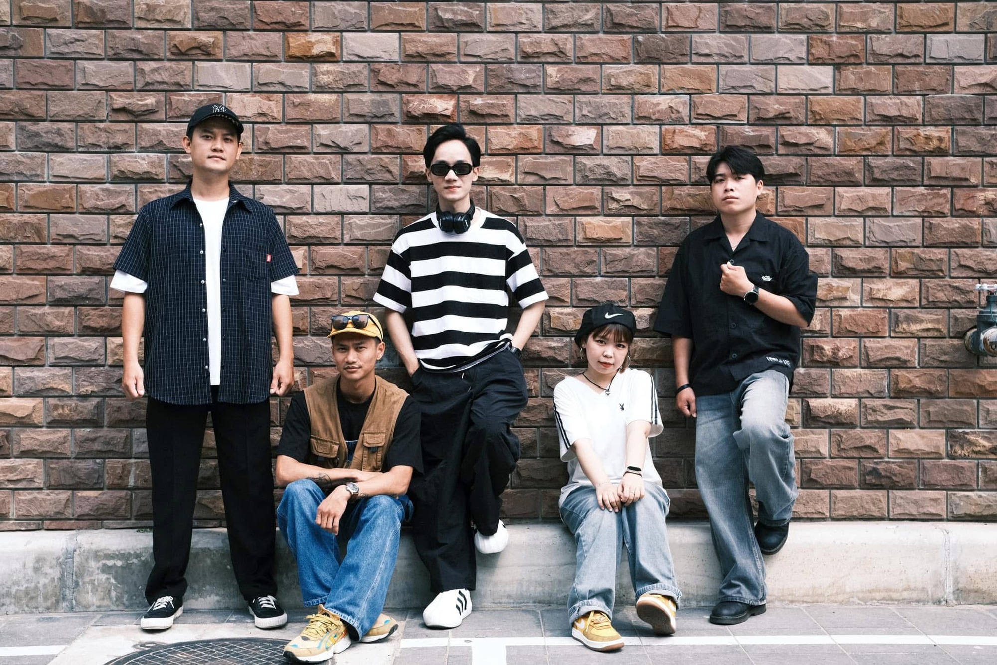 Màn trình diễn “tuyệt đối điện ảnh” của ca khúc indie hot nhất 2025, fan hát vang trời tạo nên khung cảnh đẹp như phim!- Ảnh 5.