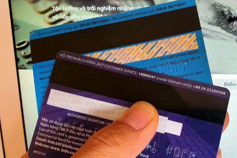 Chính thức từ 1/7/2025, mọi thẻ ATM dạng này đều bị ngân hàng ngừng giao dịch- Ảnh 2. Chính thức từ 1/7/2025, mọi thẻ ATM dạng này đều bị ngân hàng ngừng giao dịch- Ảnh 2.