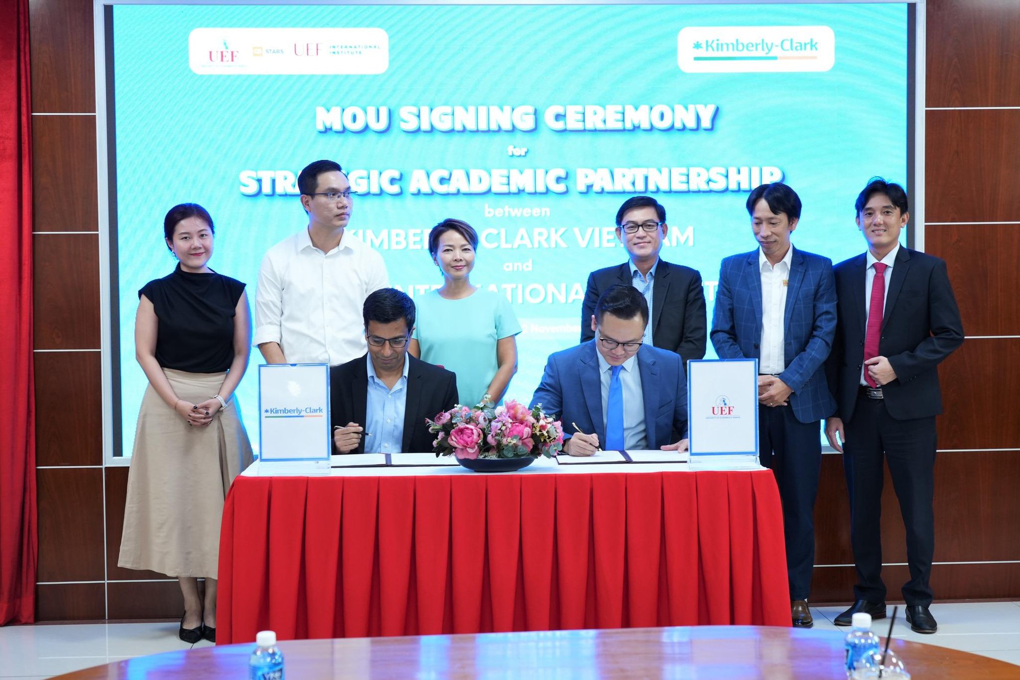 Cơ hội nghề nghiệp toàn cầu với mạng lưới doanh nghiệp của Gloucestershire Vietnam- Ảnh 1.