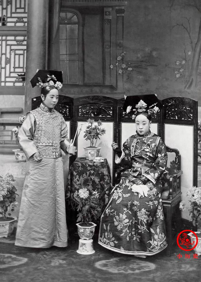 Vương tộc cuối cùng của Trung Hoa: Loạt ảnh hiếm hé lộ toàn cảnh cuộc sống gia đình Phổ Nghi qua 3 thế hệ- Ảnh 3.