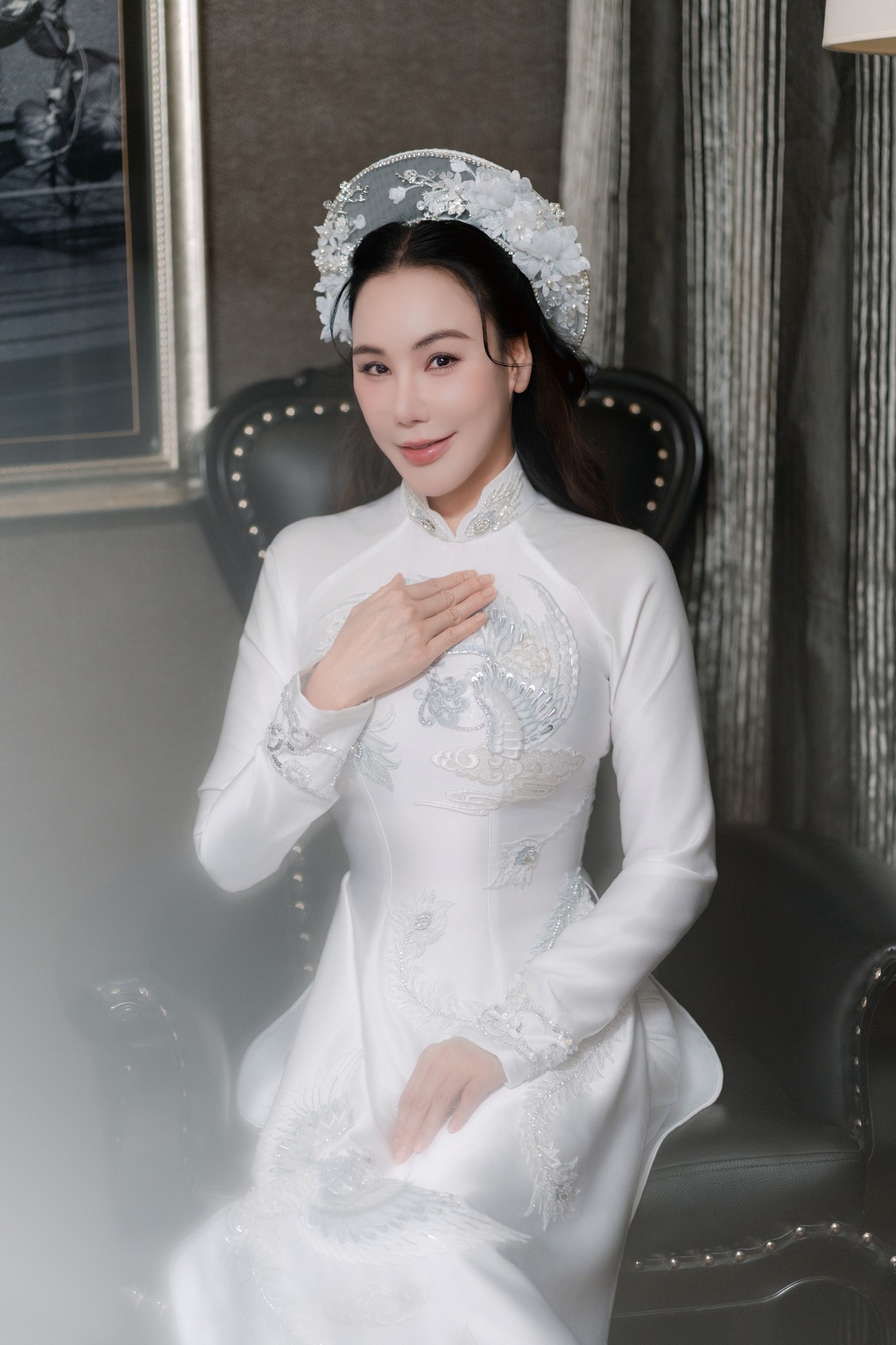 Trực tiếp đám cưới Hồ Quỳnh Hương: Cô dâu lộ diện xinh xắn, Thiều Bảo Trâm làm phù dâu, lễ đường có 1 chi tiết đặc biệt- Ảnh 15. Trực tiếp đám cưới Hồ Quỳnh Hương: Cô dâu lộ diện xinh xắn, Thiều Bảo Trâm làm phù dâu, lễ đường có 1 chi tiết đặc biệt- Ảnh 15.