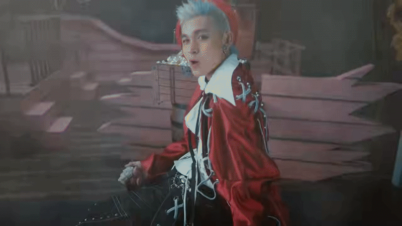 MV debut nhóm Anh Tài sao thế này: Như “lẩu thập cẩm” càng nghe càng sến, phối cảnh nghèo nàn tưởng sân khấu kịch- Ảnh 2.