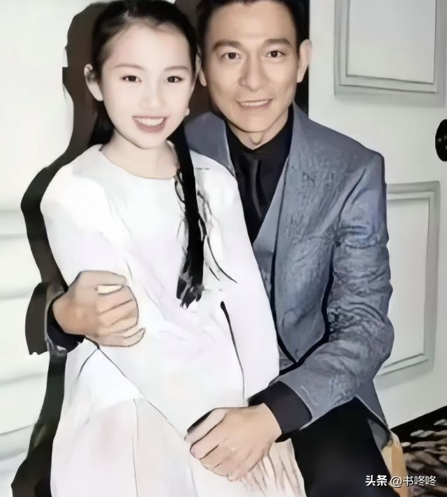 Ái nữ đắt giá nhất showbiz, được nam thần hạng A chi 1665 tỷ để nâng niu- Ảnh 2. Ái nữ đắt giá nhất showbiz, được nam thần hạng A chi 1665 tỷ để nâng niu- Ảnh 2.