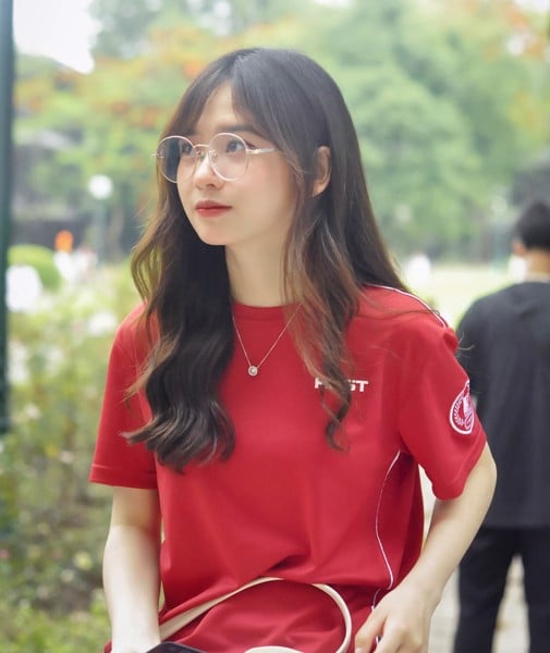 Nếu đồng phục sinh viên Việt Nam qua tay Gucci, Dior, Louis Vuitton: Có ai dám mặc đi học không?- Ảnh 5.