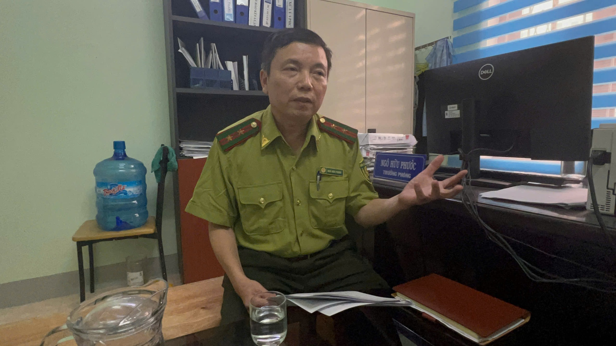 Kiểm lâm Huế lên tiếng về việc chứng minh nguồn gốc hợp pháp của chim cảnh khi mang theo uống cà phê- Ảnh 1.