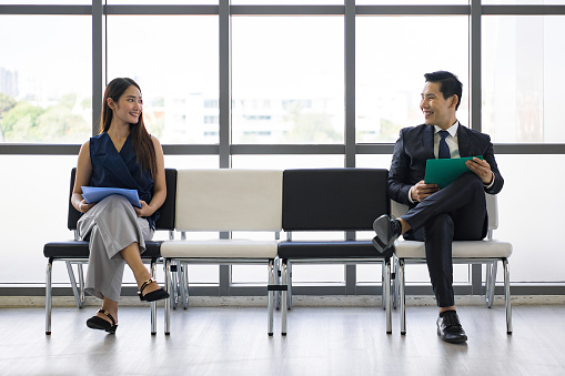"Chỉ có 70.000 đồng, làm thế nào mời sếp ăn một bữa thật ngon?", chàng trai trẻ EQ cao trả lời khôn ngoan xuất sắc vượt mặt 2 đối thủ đáng gờm- Ảnh 1.