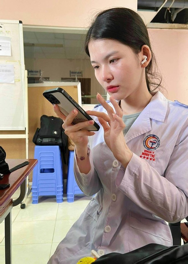 Mỹ nữ chuyển giới được ví như Chương Nhược Nam bản Việt, không makeup vẫn xinh chuẩn "bạch nguyệt quang"- Ảnh 12.