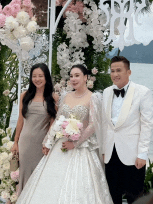 Dàn sao dự đám cưới Hồ Quỳnh Hương: Thiều Bảo Trâm khoe dáng gợi cảm, 