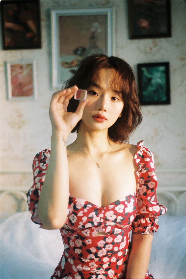 Sao nữ muốn làm Quán quân Em Xinh Say Hi: Giảm cân lột xác như búp bê, tất tay từ ca hát tới diễn xuất- Ảnh 8. Sao nữ muốn làm Quán quân Em Xinh Say Hi: Giảm cân lột xác như búp bê, tất tay từ ca hát tới diễn xuất- Ảnh 8.
