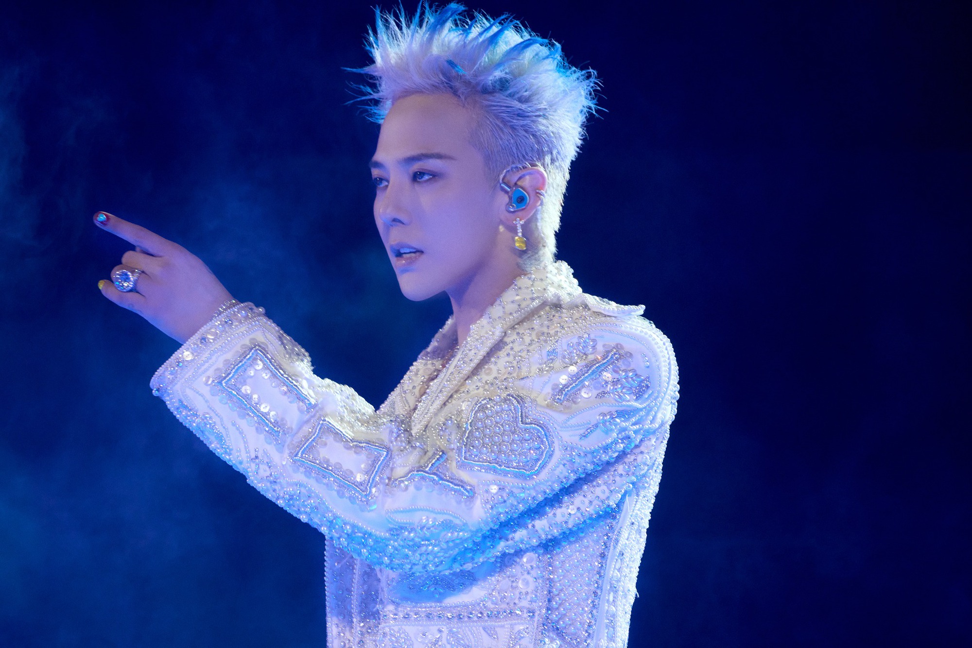 G-Dragon làm 1 điều chấn động trên trang mạng 15.5 triệu người theo dõi khiến fan Việt “lo sợ”- Ảnh 3.