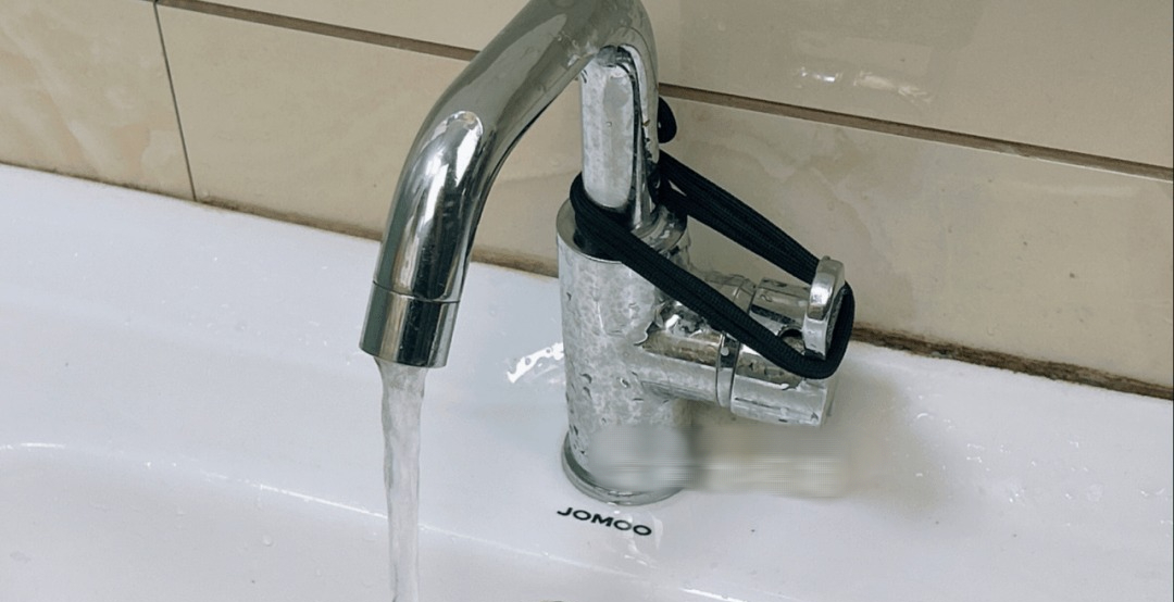 Dùng 1 sợi dây + 1 chiếc đũa, tôi 