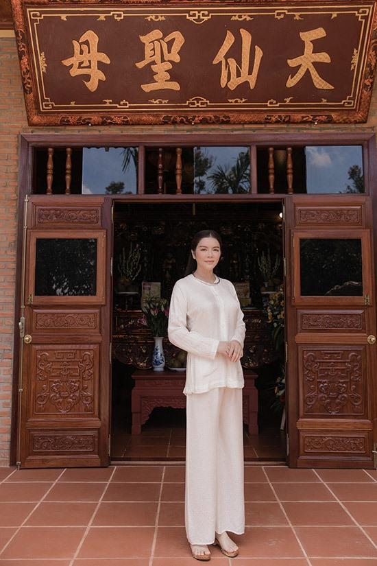 Nữ diễn viên sở hữu nông trại 50.000m² ở Đà Lạt, 5 két sắt kim cương, bỏ đóng phim vẫn hot khủng khiếp- Ảnh 6. Nữ diễn viên sở hữu nông trại 50.000m² ở Đà Lạt, 5 két sắt kim cương, bỏ đóng phim vẫn hot khủng khiếp- Ảnh 6.