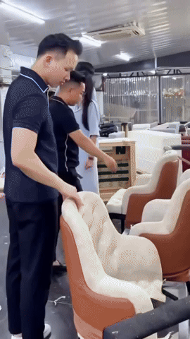 Lỡ đi giày đôi cùng Văn Hậu mặc dù đã cũ, tiểu thư Doãn Hải My bị đồn chồng sa sút, hết tiền- Ảnh 2.