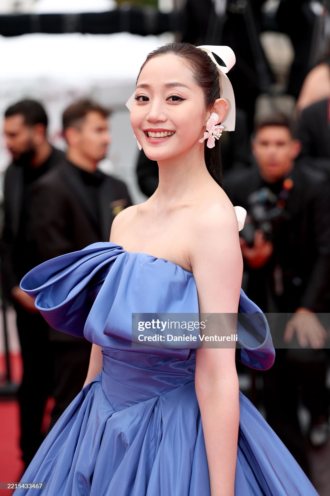 Thảm đỏ Cannes ngày 4: Angeline Jolie 