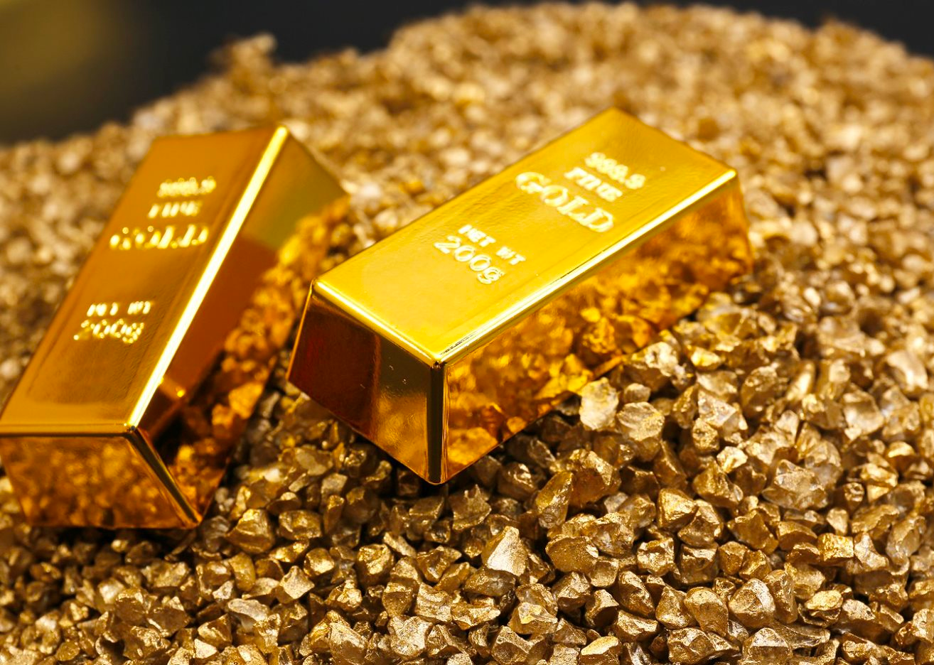 Giá vàng tăng kỷ lục, người dân một quốc gia châu Âu 'vớ bẫm' nhờ thói quen chỉ tích trữ vàng chứ không gửi tiền ngân hàng- Ảnh 1.
