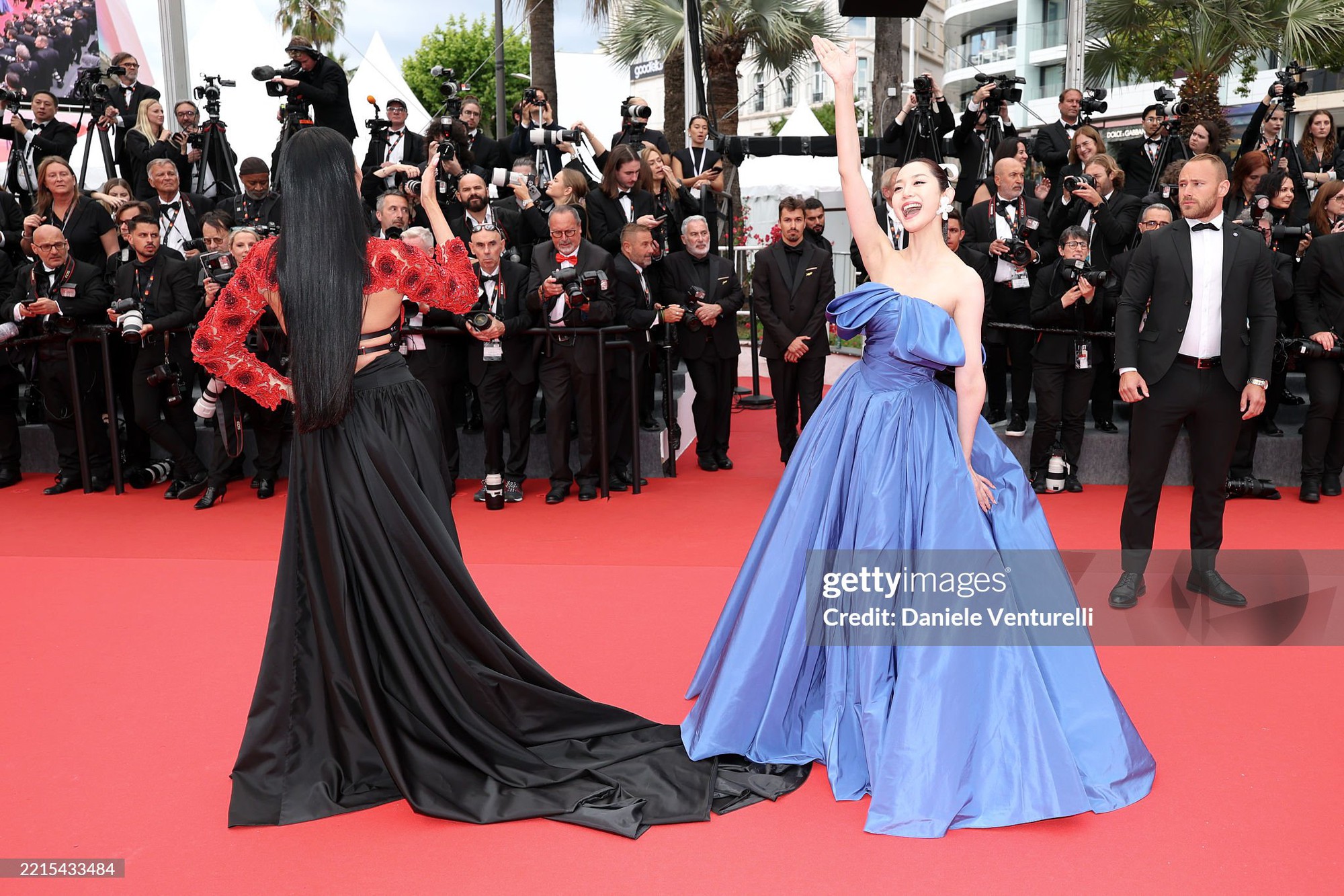 Thảm đỏ Cannes ngày 4: Angeline Jolie 